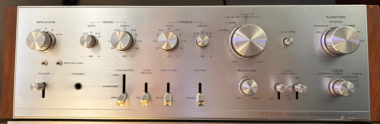 Pioneer SA-8100
