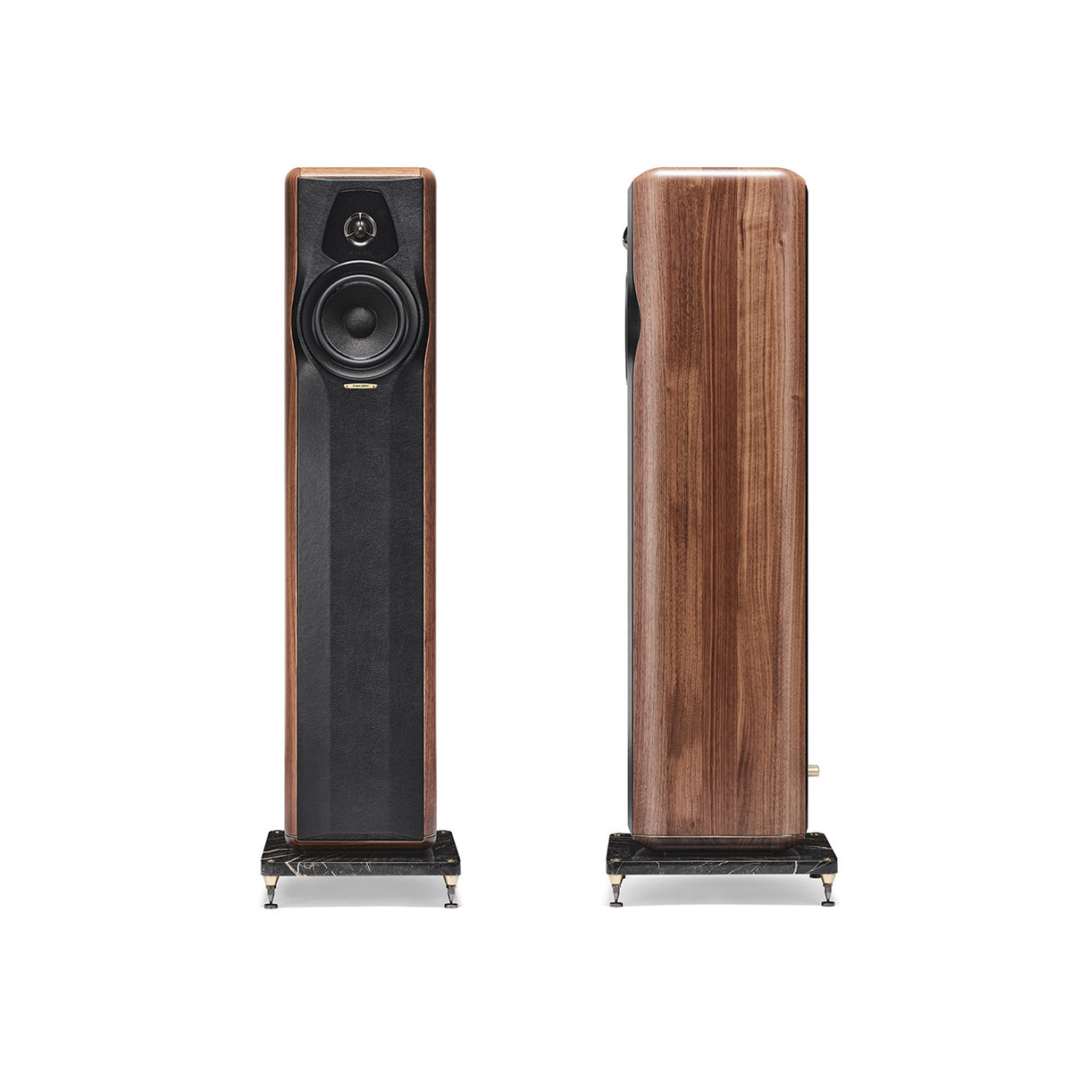 Sonus faber Maxima Amator in Walnut