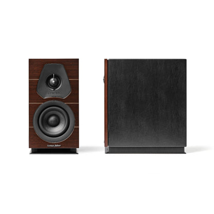 A front view of the Sonus faber Lumina I bookshelf speaker in walnut wood.