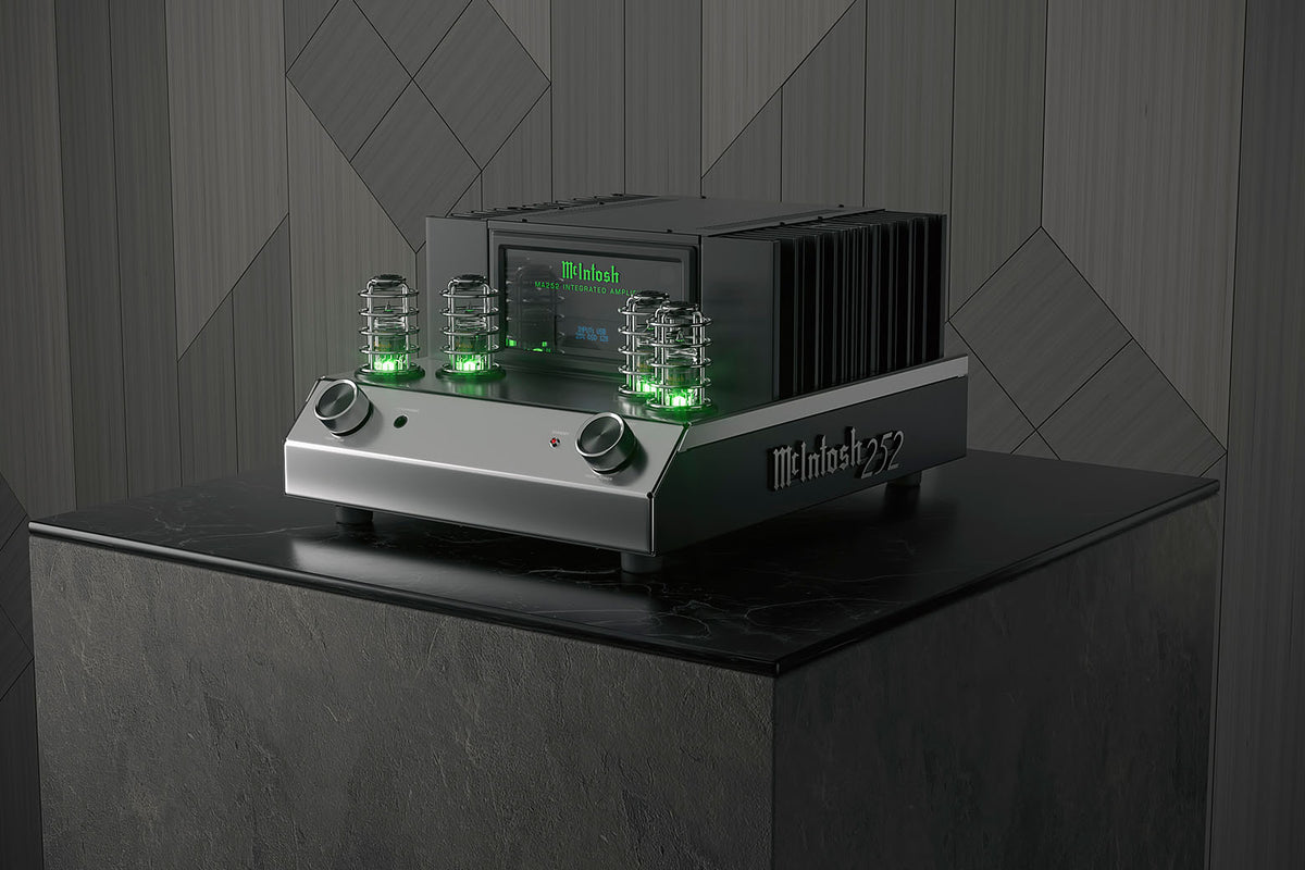 McIntosh MA252 Hybrid Integrated Amplifier, official product image 1