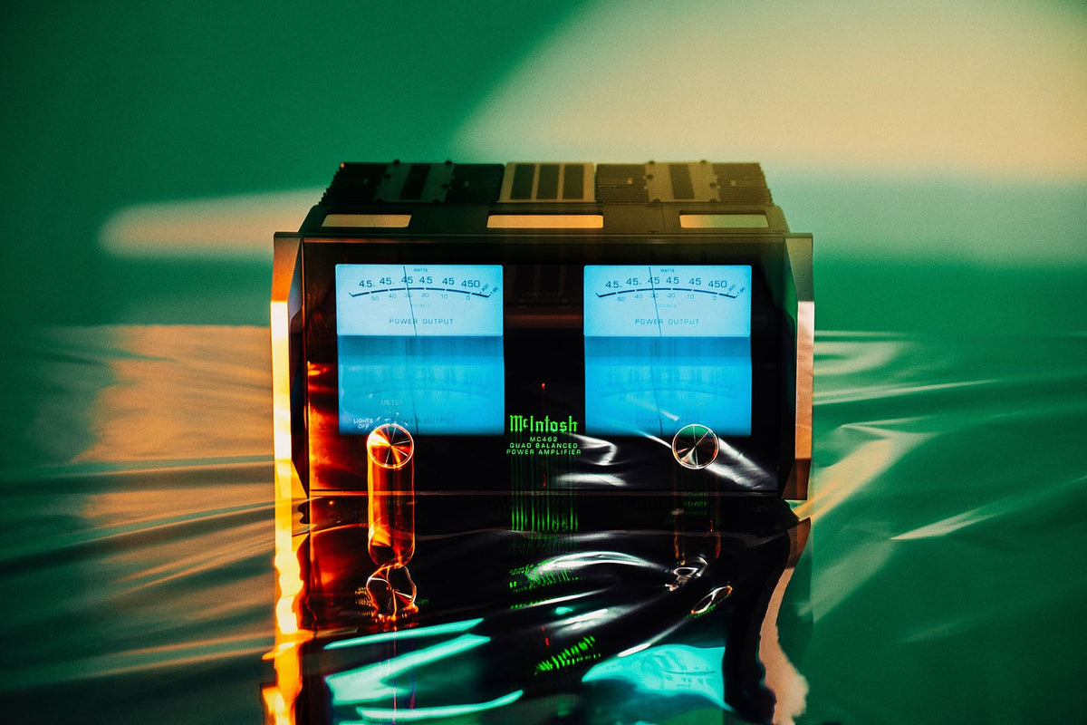 McIntosh MC462 Stereo Power Amplifier, official product image 1