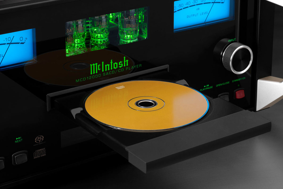 McIntosh MCD12000 SACD/CD Player & DAC, front view